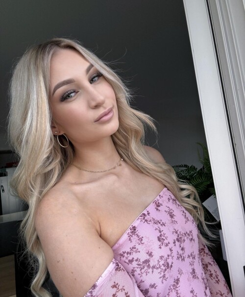 2025-05-30_LoveHerFace_1kzkeom_rate_my_faceb3f873c9337b7a056c20ece7100b4a00.jpg